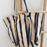 Große Shopperbag aus strapazierfähigem Denim Material in blau beige gestreift