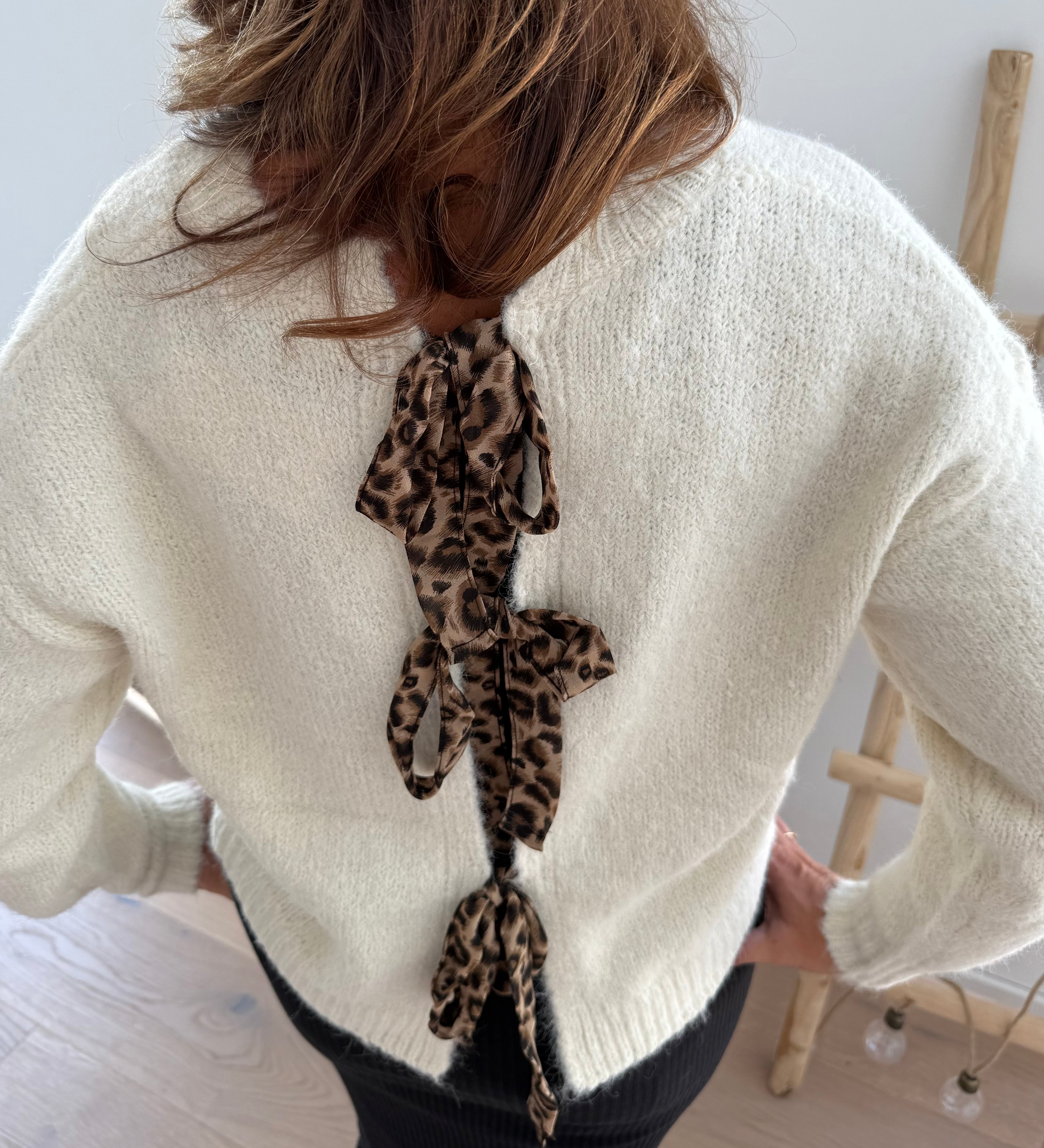 Pullover Leo Bow